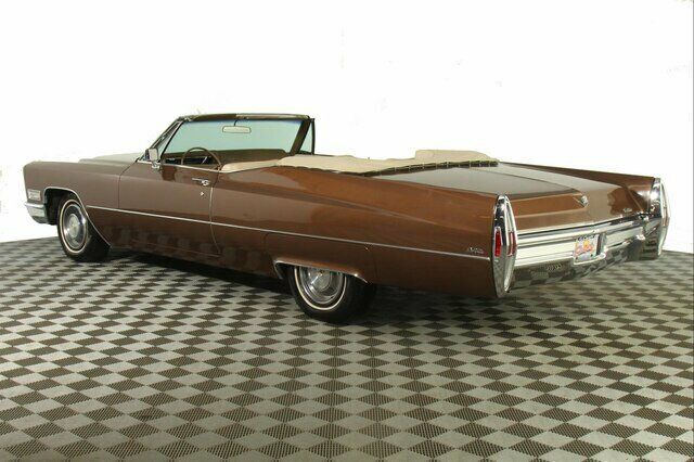 Cadillac CONVERTIBLE 1968 image number 7