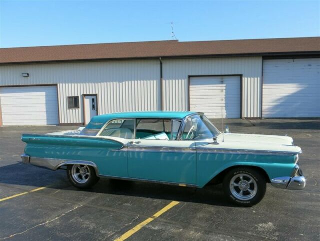 Ford Galaxie, 332ci Auto, P/S 1959 image number 15