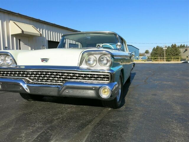 Ford Galaxie, 332ci Auto, P/S 1959 image number 44