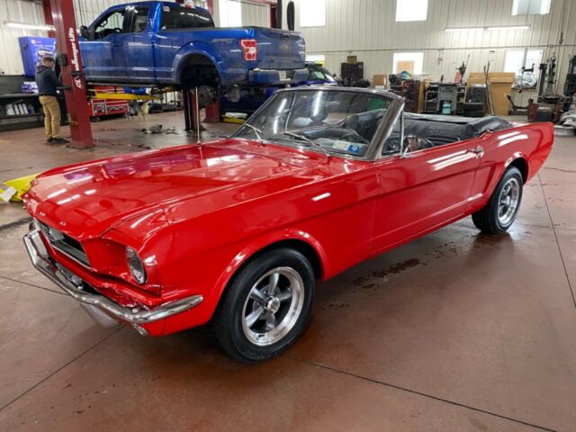 Ford Mustang 1965 image number 0