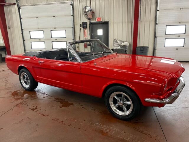 Ford Mustang 1965 image number 22