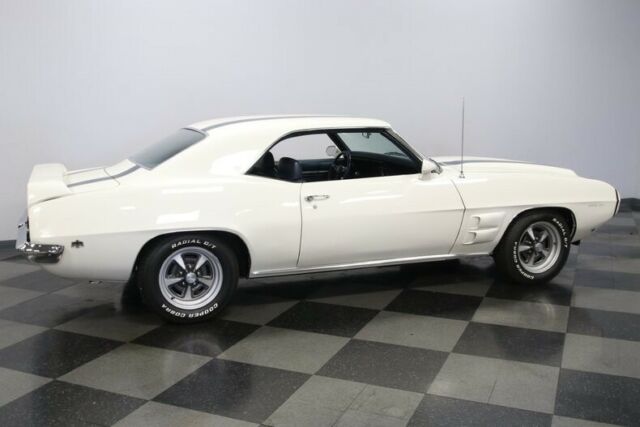 Pontiac Firebird 1969 image number 14