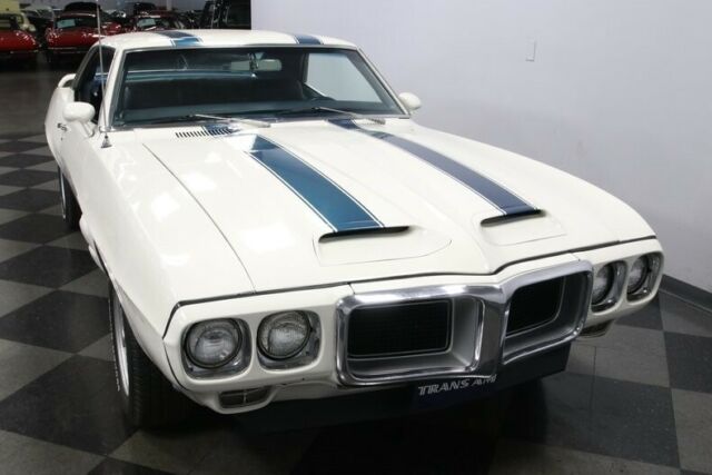 Pontiac Firebird 1969 image number 18