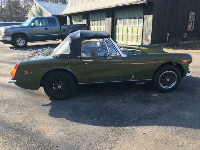 MG Midget 1974 image number 24