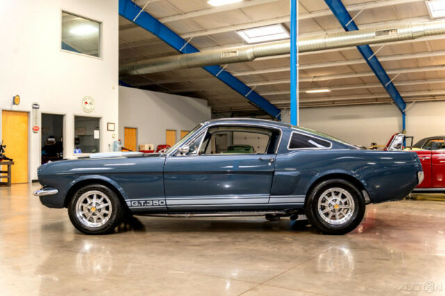 Ford Mustang 1965 image number 28