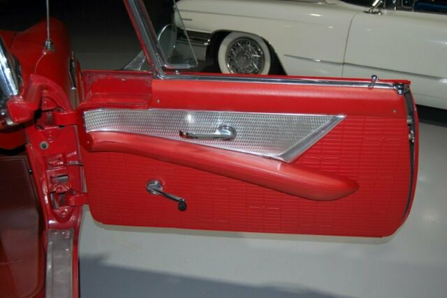 Ford Thunderbird Convertible 1957 image number 15