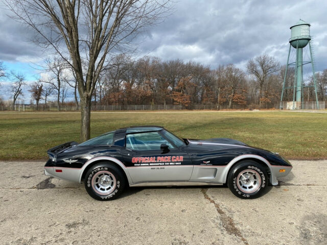 Chevrolet Corvette 1978 image number 32