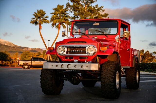 Toyota Land Cruiser 1965 image number 1