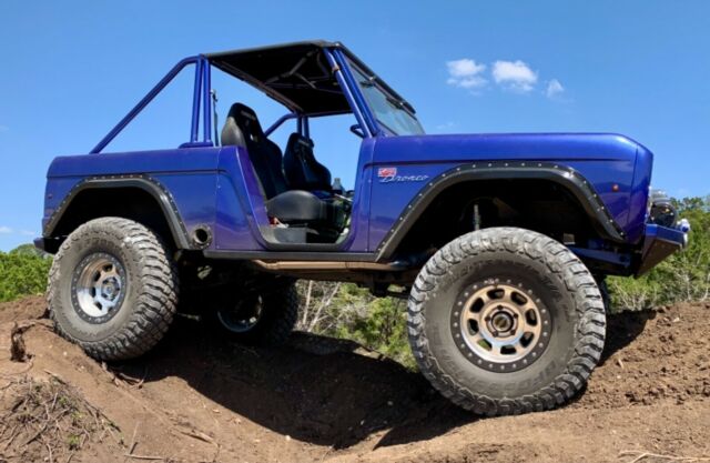 Ford Bronco 1969 image number 1