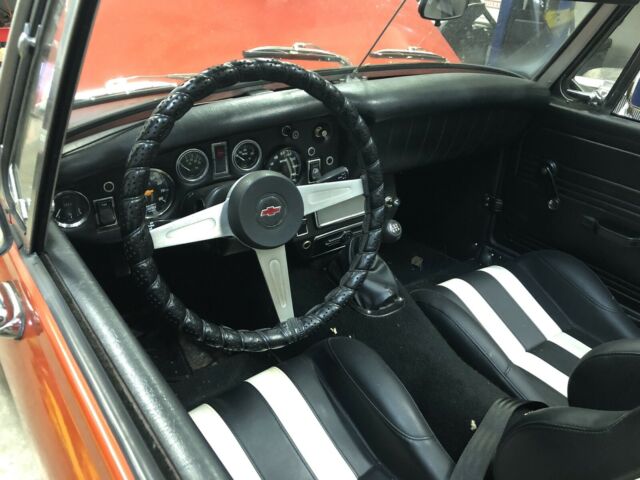 MG Midget 1500 1976 image number 13