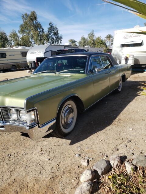 Lincoln Continental 1969 image number 1