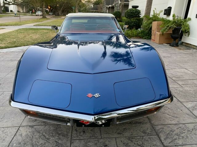 Chevrolet Corvette 1972 image number 11