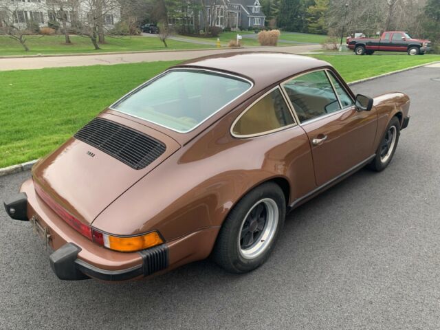 Porsche 911 1974 image number 17