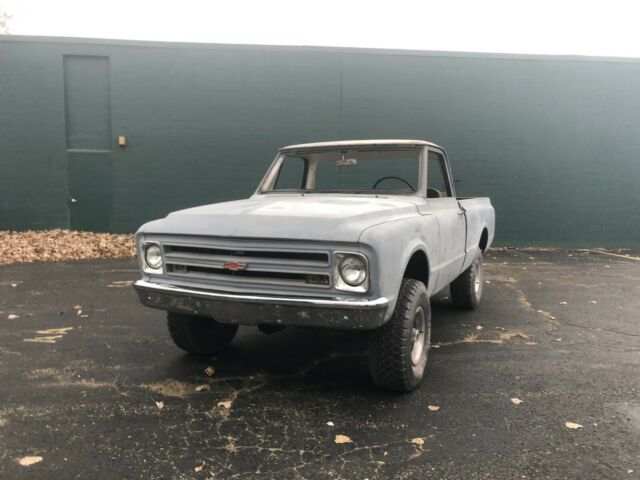 Chevrolet C/K Pickup 1500 1967 image number 14