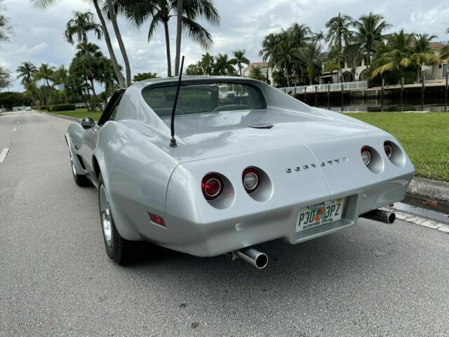 Chevrolet Corvette 1974 image number 19