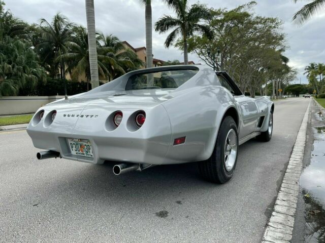 Chevrolet Corvette 1974 image number 26