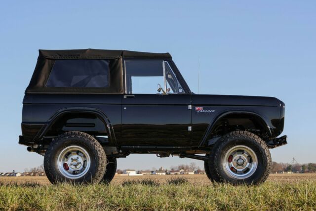 Ford Bronco 1977 image number 20