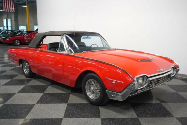 Ford Thunderbird 1962 image number 17