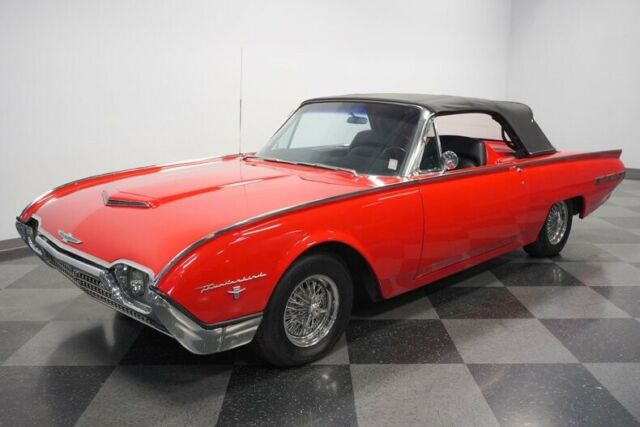 Ford Thunderbird 1962 image number 5