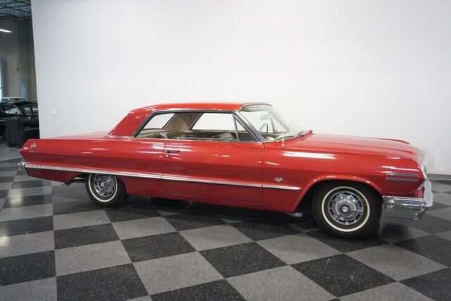 Chevrolet Impala 1963 image number 16