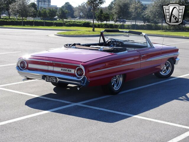 Ford Galaxie 1964 image number 31