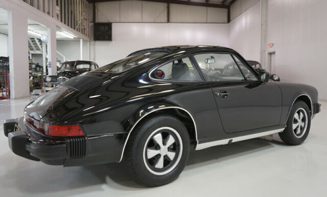 Porsche 911 1976 image number 27