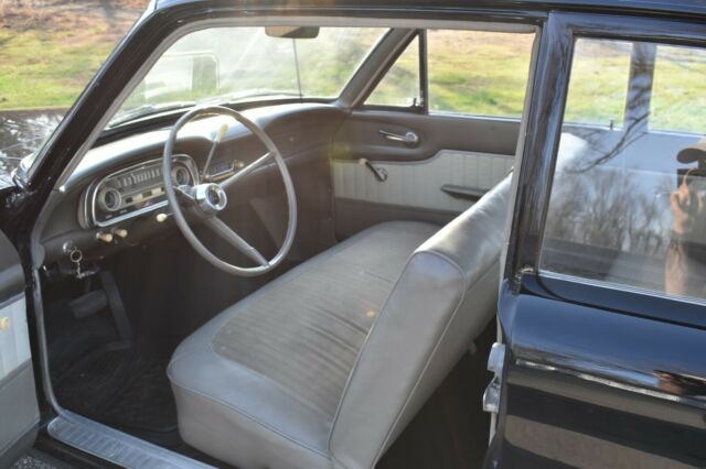 Ford Falcon 1963 image number 2