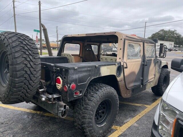 Hummer H1 M998 Humvee 1966 image number 18