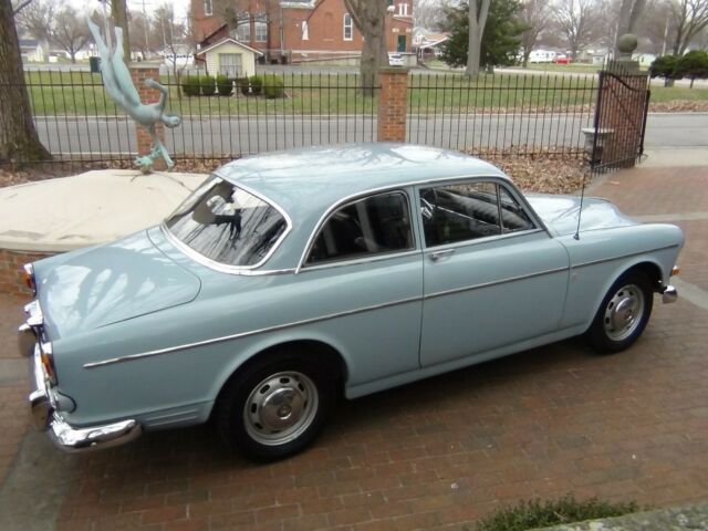 Volvo 122S 1966 image number 28