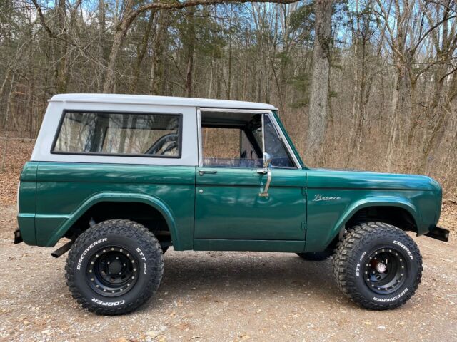 Ford Bronco 1975 image number 30