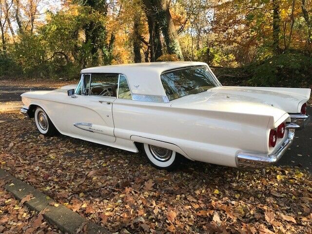 Ford Thunderbird 1959 image number 2