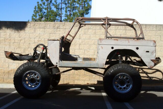 Ford Bronco 1970 image number 1