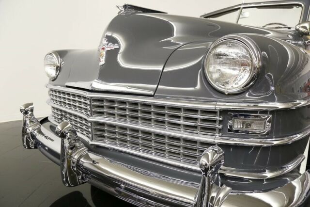 Chrysler Town & Country 1948 image number 22