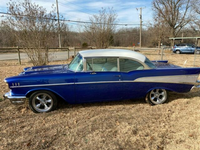 Chevrolet Bel Air/150/210 1957 image number 1