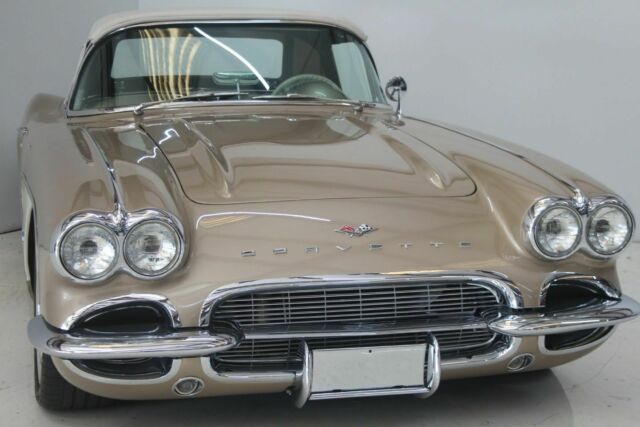 Chevrolet Corvette 1961 image number 27