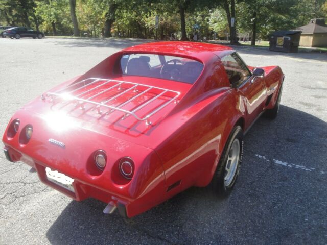 Chevrolet Corvette 1976 image number 22