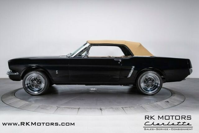 Ford Mustang 1965 image number 17