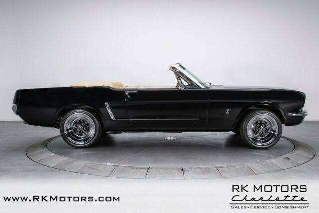 Ford Mustang 1965 image number 38