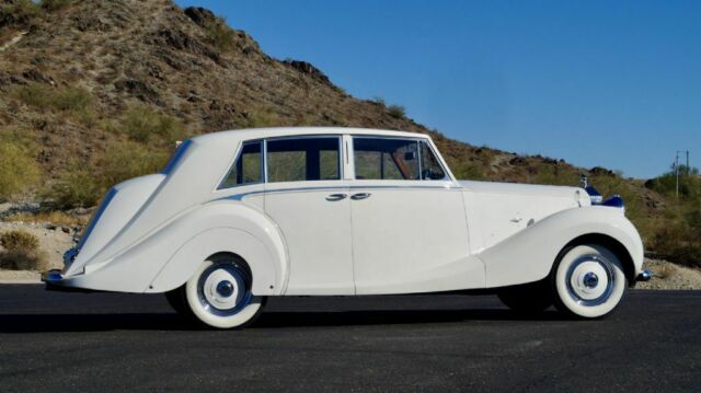 Rolls-Royce Silver Wraith 1951 image number 33