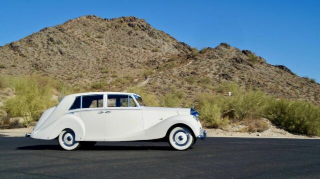 Rolls-Royce Silver Wraith 1951 image number 8