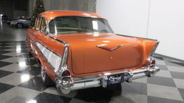 Chevrolet Bel Air/150/210 1957 image number 10