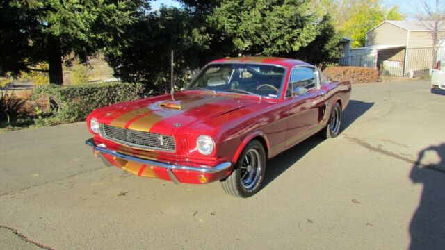 Ford Mustang 1965 image number 1