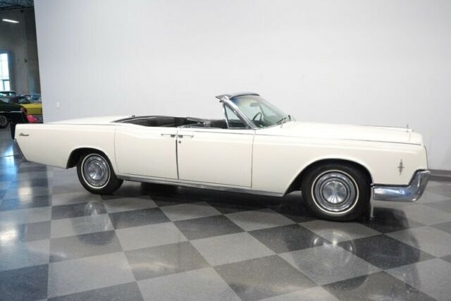 Lincoln Continental 1966 image number 16