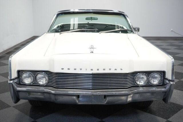 Lincoln Continental 1966 image number 19