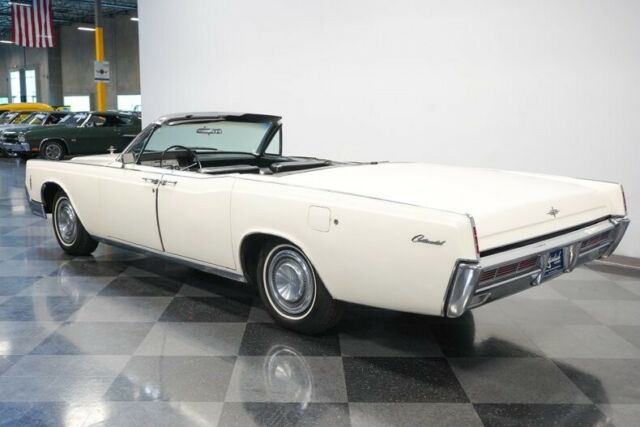 Lincoln Continental 1966 image number 33