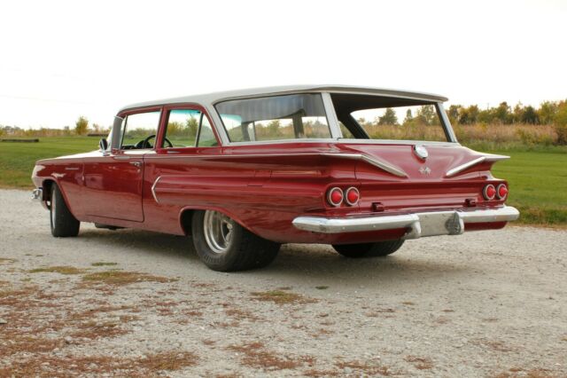 Chevrolet Brookwood 1960 image number 9