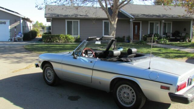 Alfa Romeo Spider 1978 image number 27