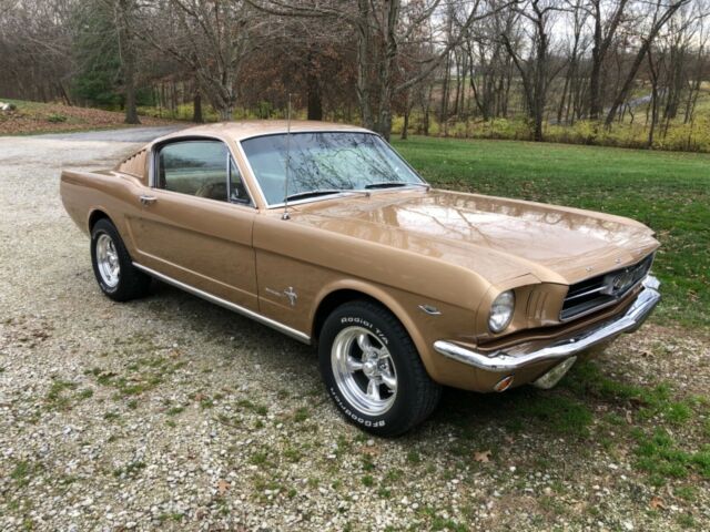 Ford Mustang 1965 image number 0