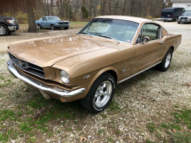 Ford Mustang 1965 image number 19