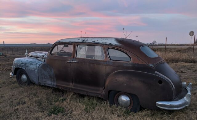 DeSoto 9 Passenger Suburban 1946 image number 7